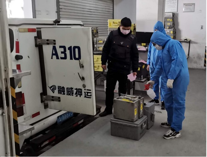 K8凯发天生赢家一触即发剧情